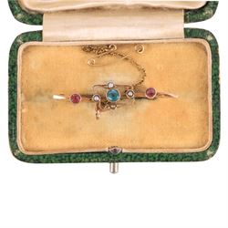 9ct gold stone set brooch, boxed