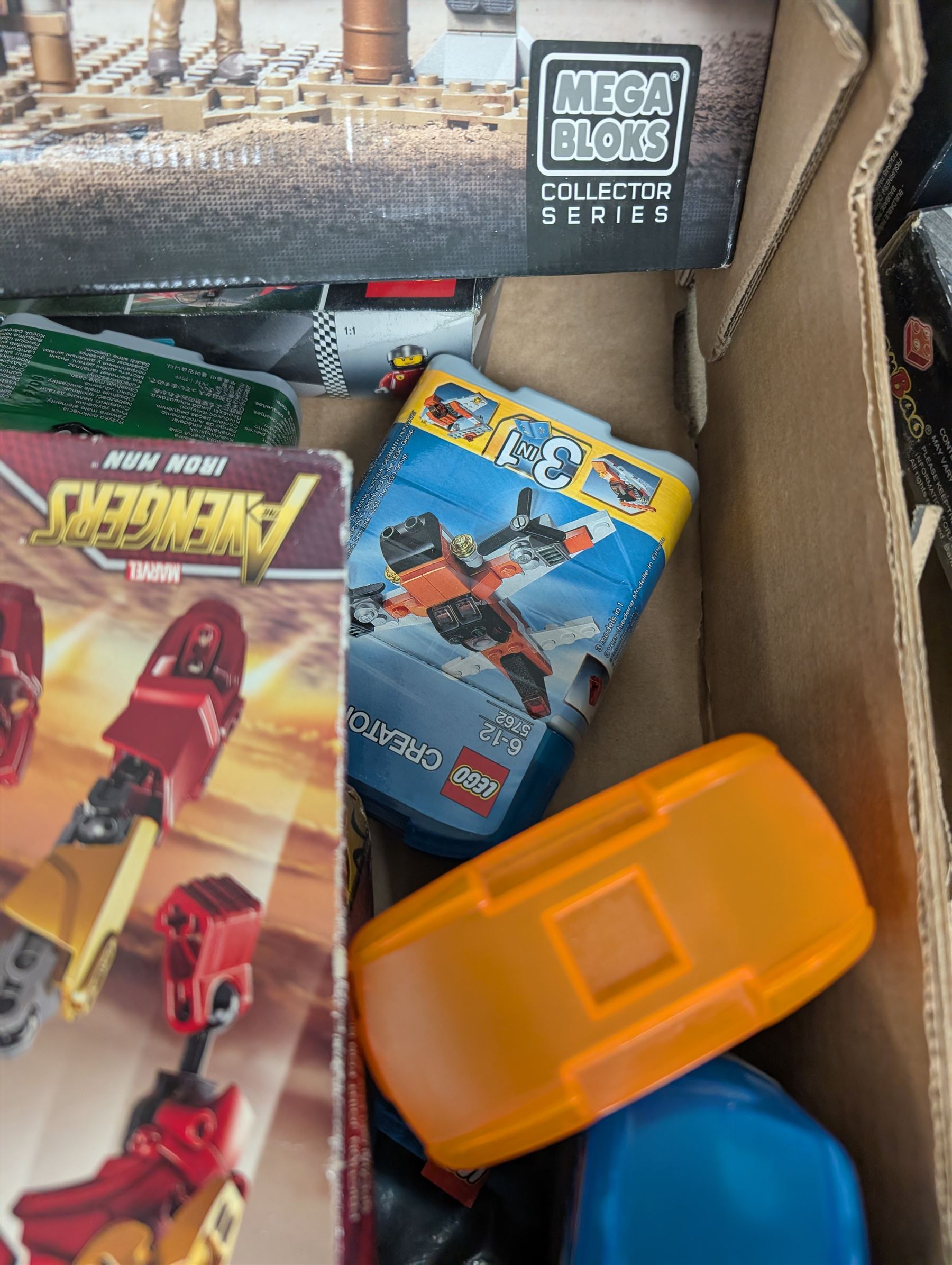 Lego, Mega Blocks and Ban Bao building bricks sets, including Lego 75111 Darth Vader, Mega Blocks Collectors Series Call of Duty, Lego Marvel Super Heroes 4529 Iron Man, Ban Bao racing cars, etc all boxed