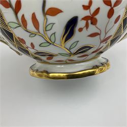 Early 20th century Royal Crown Derby teapot, decorated in a variant of the Imari pattern with blue and red prunus blossoms, with printed mark beneath including illustration date code for 1927, H14cm
