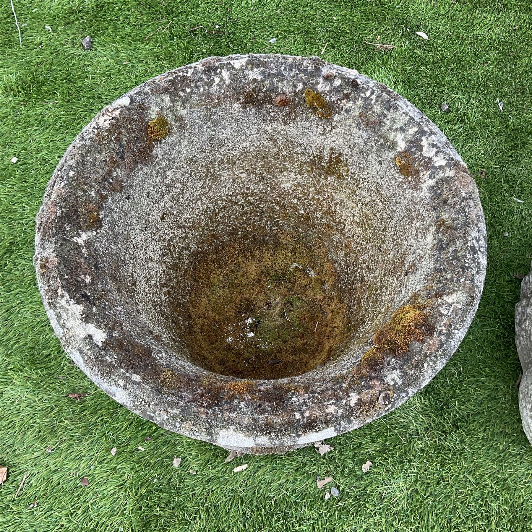 Cast stone swan planter and cast stone planter - THIS LOT IS TO BE COLLECTED BY APPOINTMENT FROM DUGGLEBY STORAGE, GREAT HILL, EASTFIELD, SCARBOROUGH, YO11 3TX