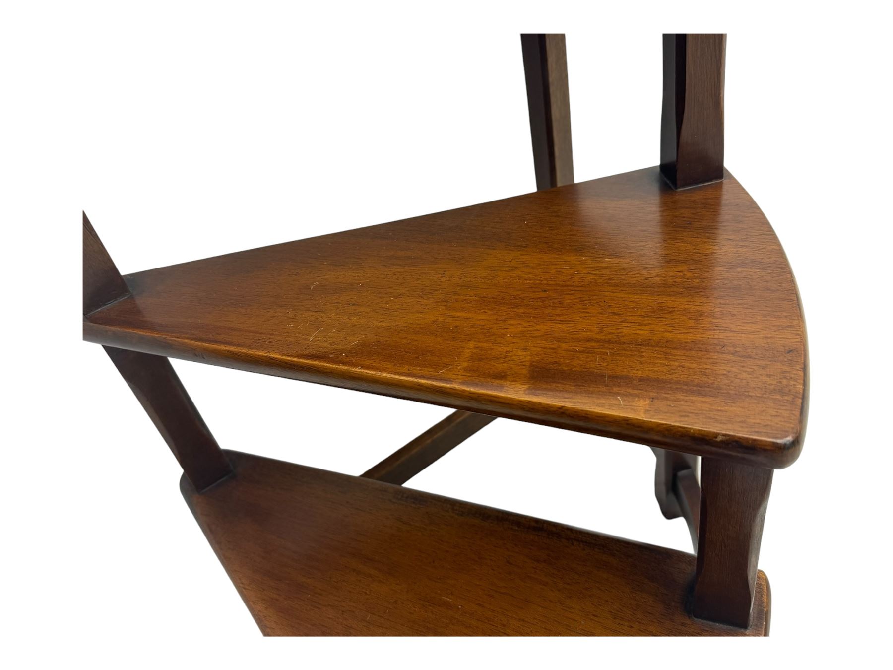 Georgian design set of mahogany library steps, three spiral treads with square chamfered supports surmounted by urn finial