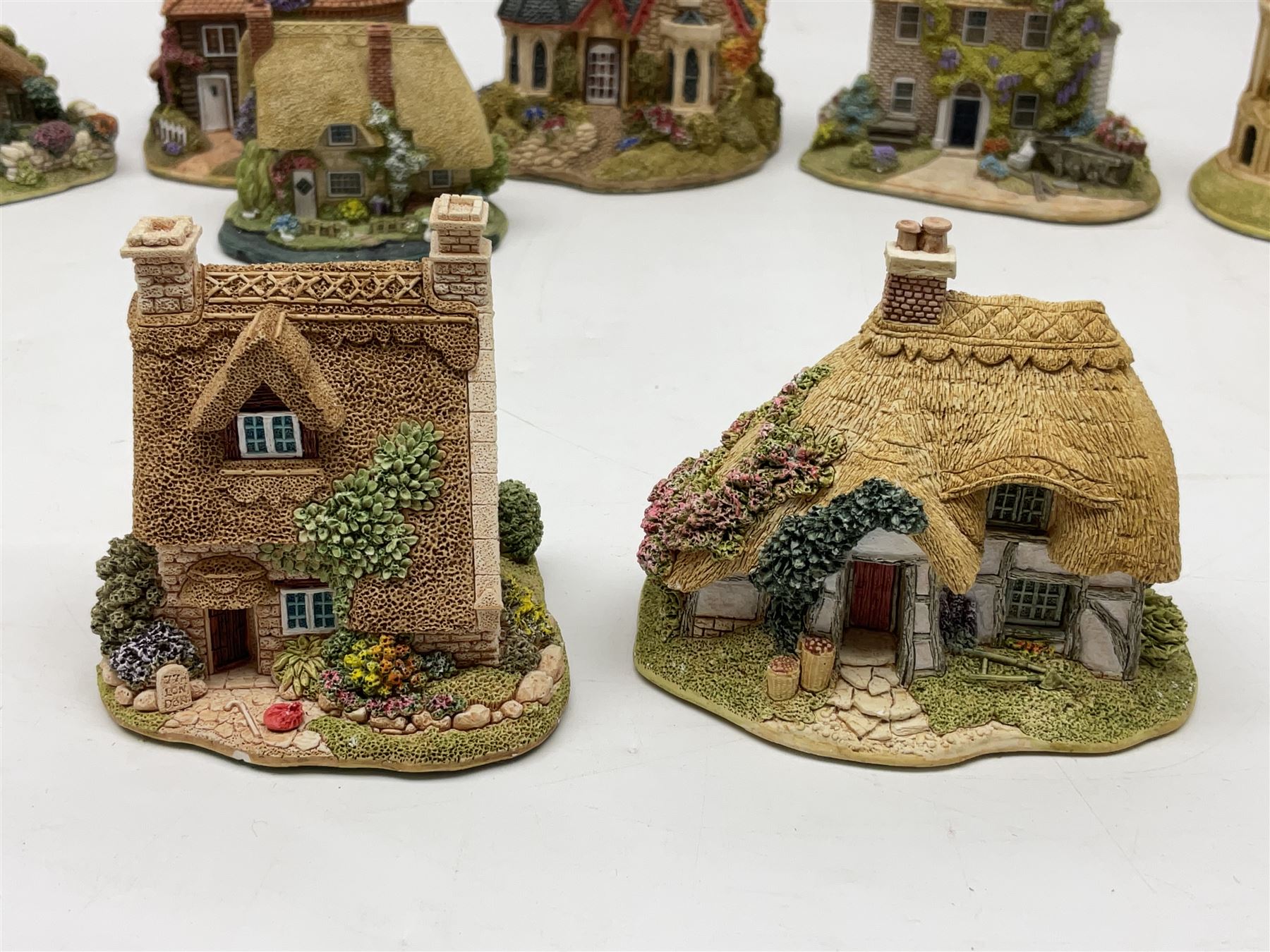 Twenty Lilliput Lane models | Antiques, Collectables, Ceramics