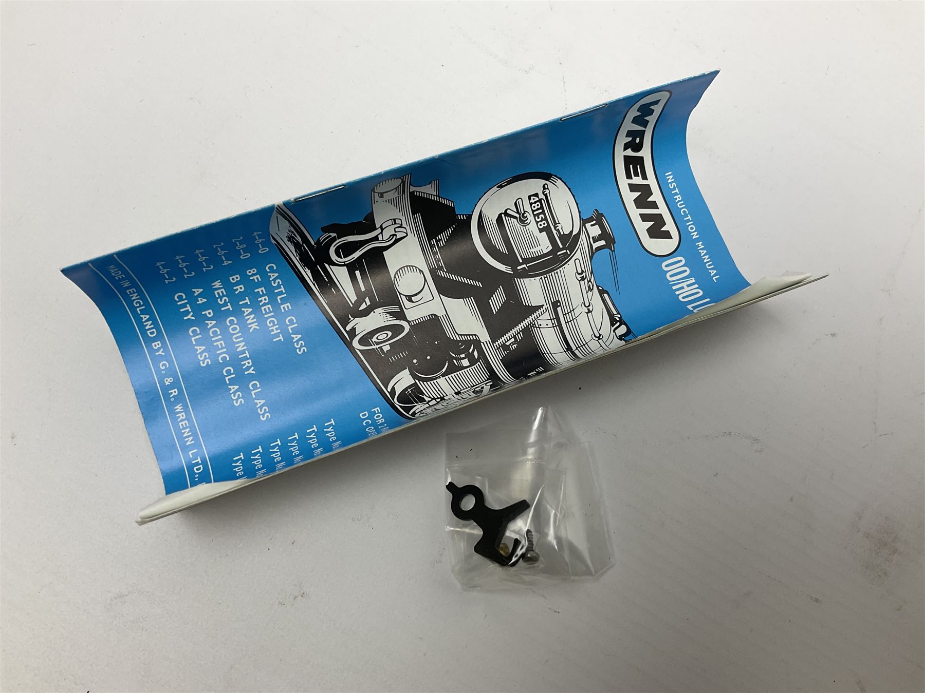 Wrenn '00' gauge - two Princess Coronation (Duchess) Class 4-6-2 locomotives - 'City of Glasgow' No.46242 in BR Blue; and 'Duchess of Hamilton' No.6229 in LMS Black; both boxed with instructions (2)