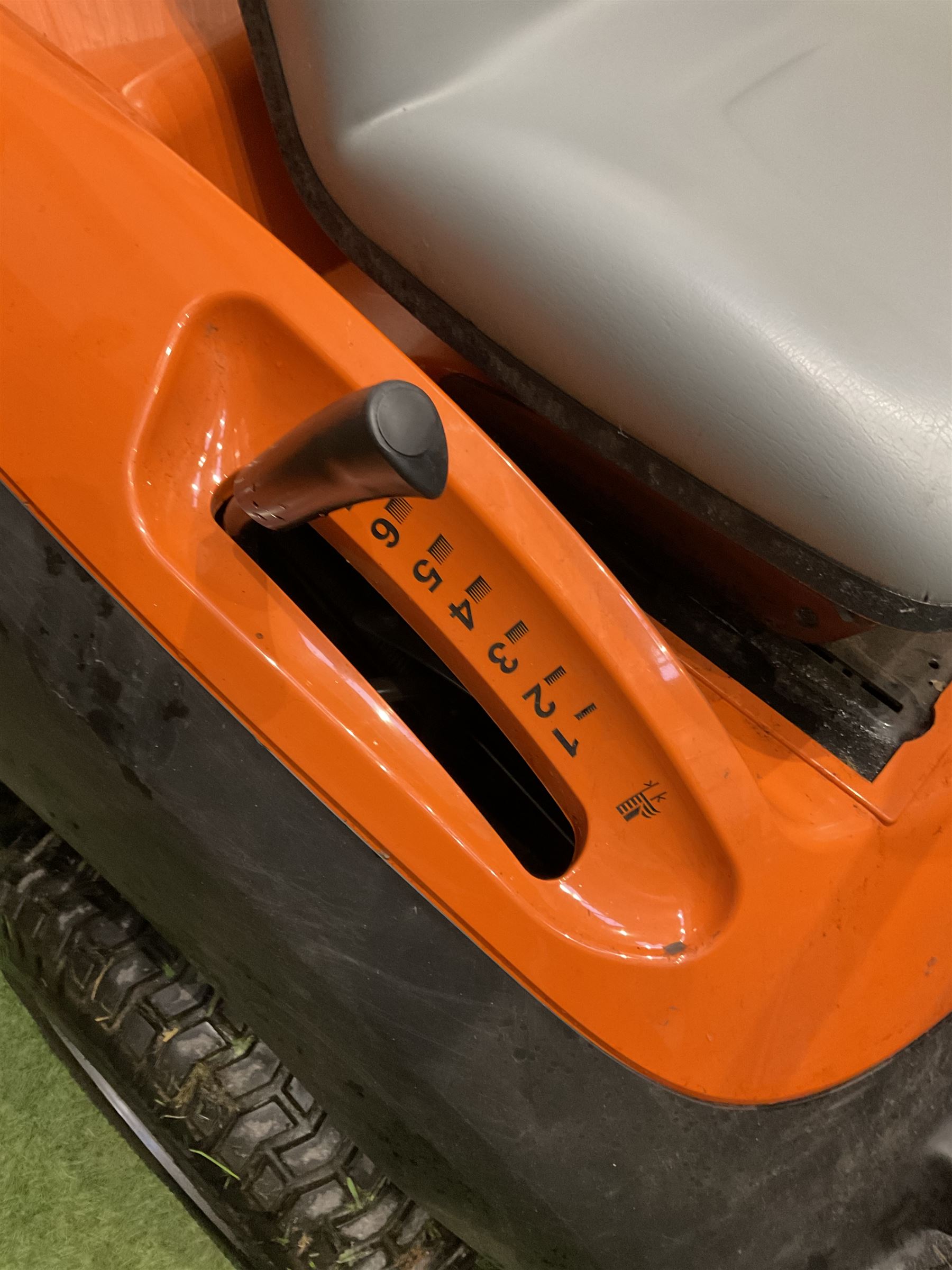 Stihl RT5097 petrol ride on lawnmower, 3 years old - THIS LOT IS TO BE COLLECTED BY APPOINTMENT FROM DUGGLEBY STORAGE, GREAT HILL, EASTFIELD, SCARBOROUGH, YO11 3TX