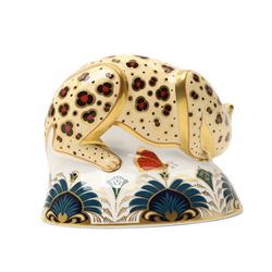Royal Crown Derby paperweight, Savannah Leopard from the Endangered Species series, limited edition 177/1000 with certificate and gold stopper 