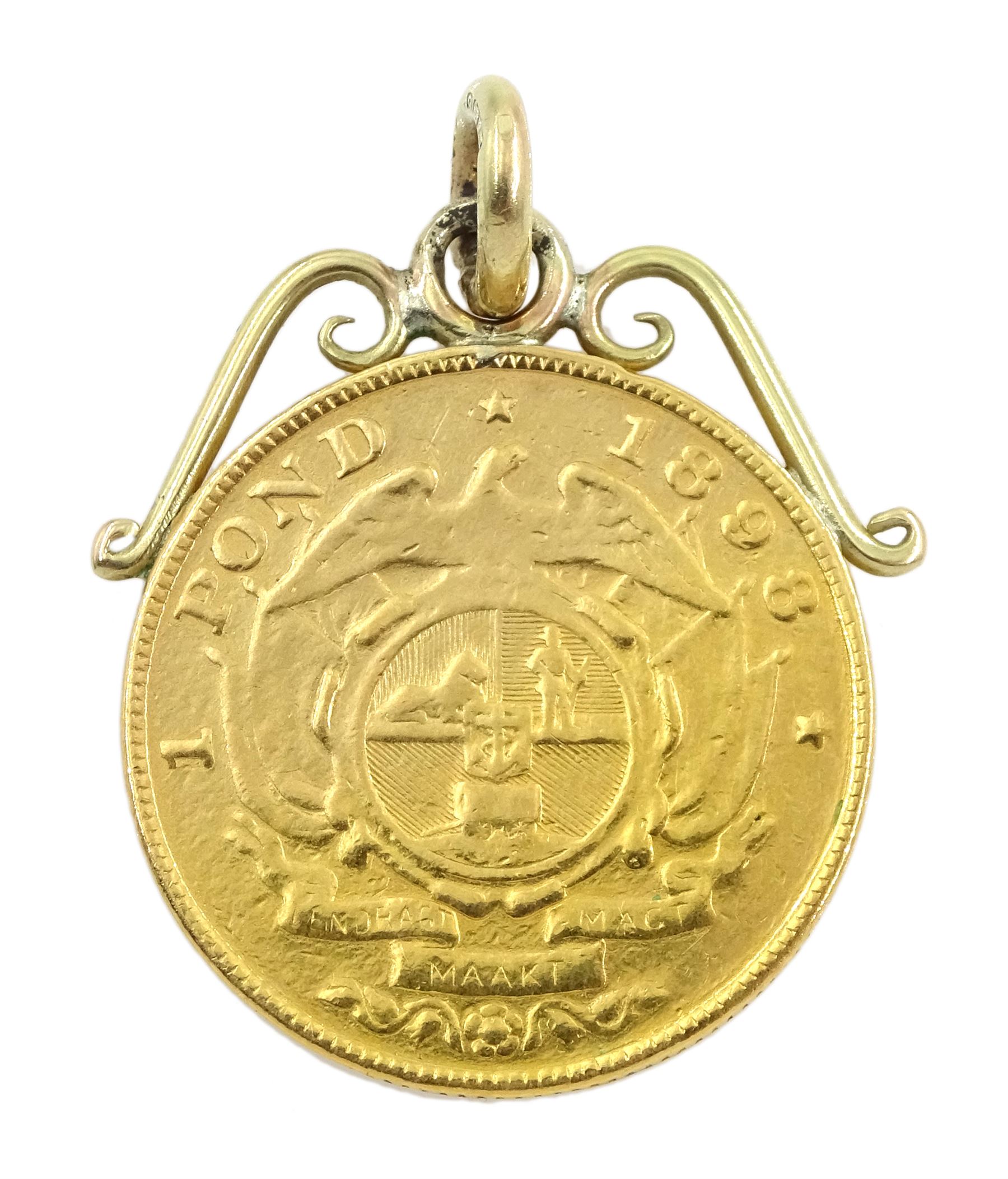 South African 1898 1 Pond coin, with 9ct gold soldered mount 
