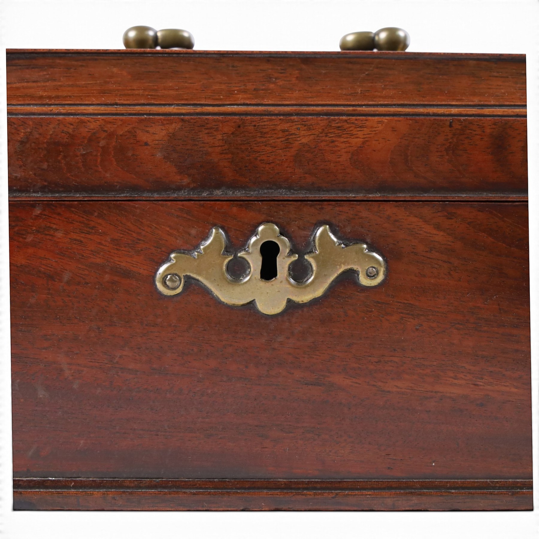 William IV figured mahogany tea caddy enclosing three hinge top lift-out compartments, together with 18th century mahogany tea caddy and circular mahogany coaster, William IV H15cm