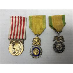 Six French medals - 2nd Empire Louis-Naploeon Medaille Militaire Valeur Et Discipline; 1870 3rd Republic Medaille Militaire Valeur Et Discipline; WW1 Croix-De-Guerre with MID star; WW2 Theatres D'Operations Exterieurs Croix-De-Guerre; WW1 Commemorative Medal; and Croix De La Valeur Militaire; all with ribbons (6)