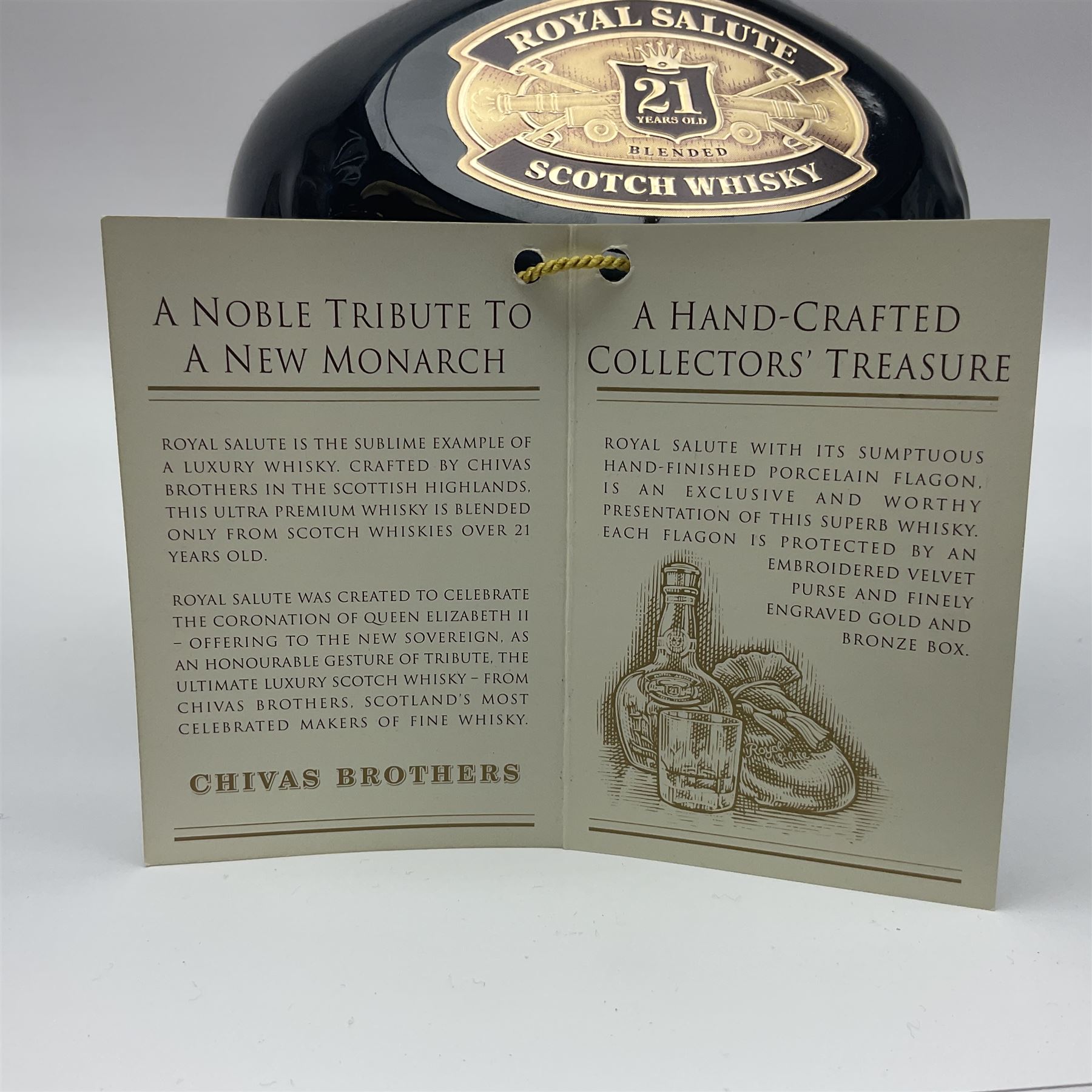 Royal Salute, 21 year old, blended Scotch whisky, 70cl, 40% vol, in a ceramic decanter and original box 