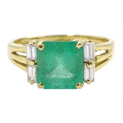 Gold square cut emerald four baguette cut diamond ring, stamped 18K, emerald approx 1.70 carat