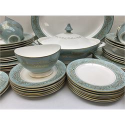 Royal Doulton De Lamerie pattern part tea and dinner service, including eight dinner plates, seven side plates, seven bowls, two serving platters, seven cups and saucers, milk jugs, sucrier, etc (58)