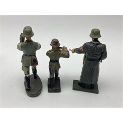 German Lineol Flak Artillery Gun on revolving base H11cm; four other Lineol WW2 German soldiers; and three Elastolin German soldiers including reclining radio operator (8)