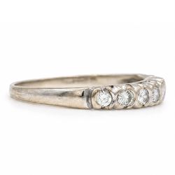 18ct white gold diamond half eternity ring, set with seven round brilliant cut diamonds, London 1974, total diamond weight approx 0.35 carat