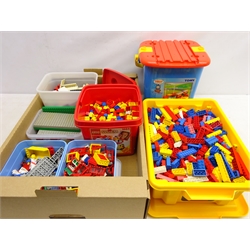  Quantity of Lego incl. Duplo & System and Tomy Thomas & Friends Bucket set   