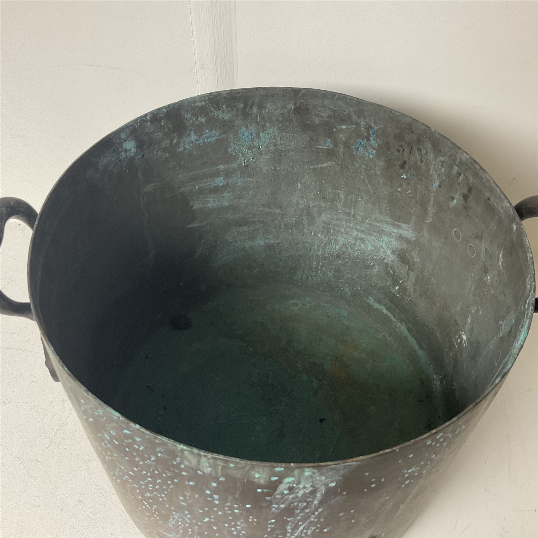 Twin handled copper boiling pan with fitting for a tap, H36cm, D39cm 