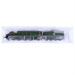 Limited edition 00 gauge Bachmann Class A4 4-6-2 locomotive and tender 'Wild Swan' no. 60021, boxed