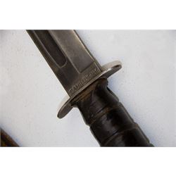 United States Marine Corps USMC KA-BAR Fighting Knife, blade marked CAMILLUS N.Y and USMC, with canvas scabbard, L30cm  
