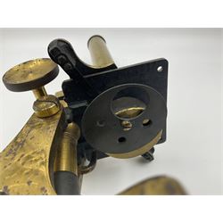 Brass monocular microscope, unbranded, H32cm
