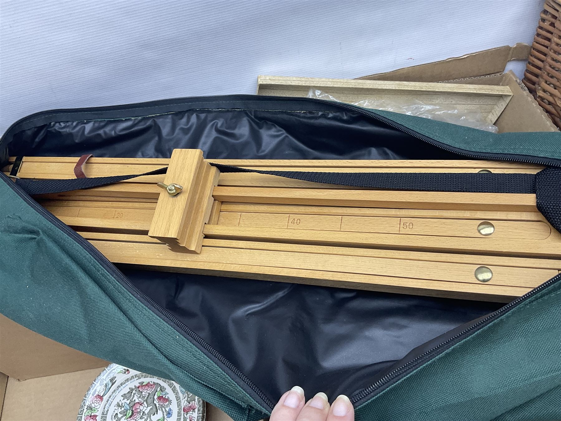 Indian tree tea wares, a quantity of diecast vehicles, glass vase and cover, Daler Rowney Easel in case and other collectables 