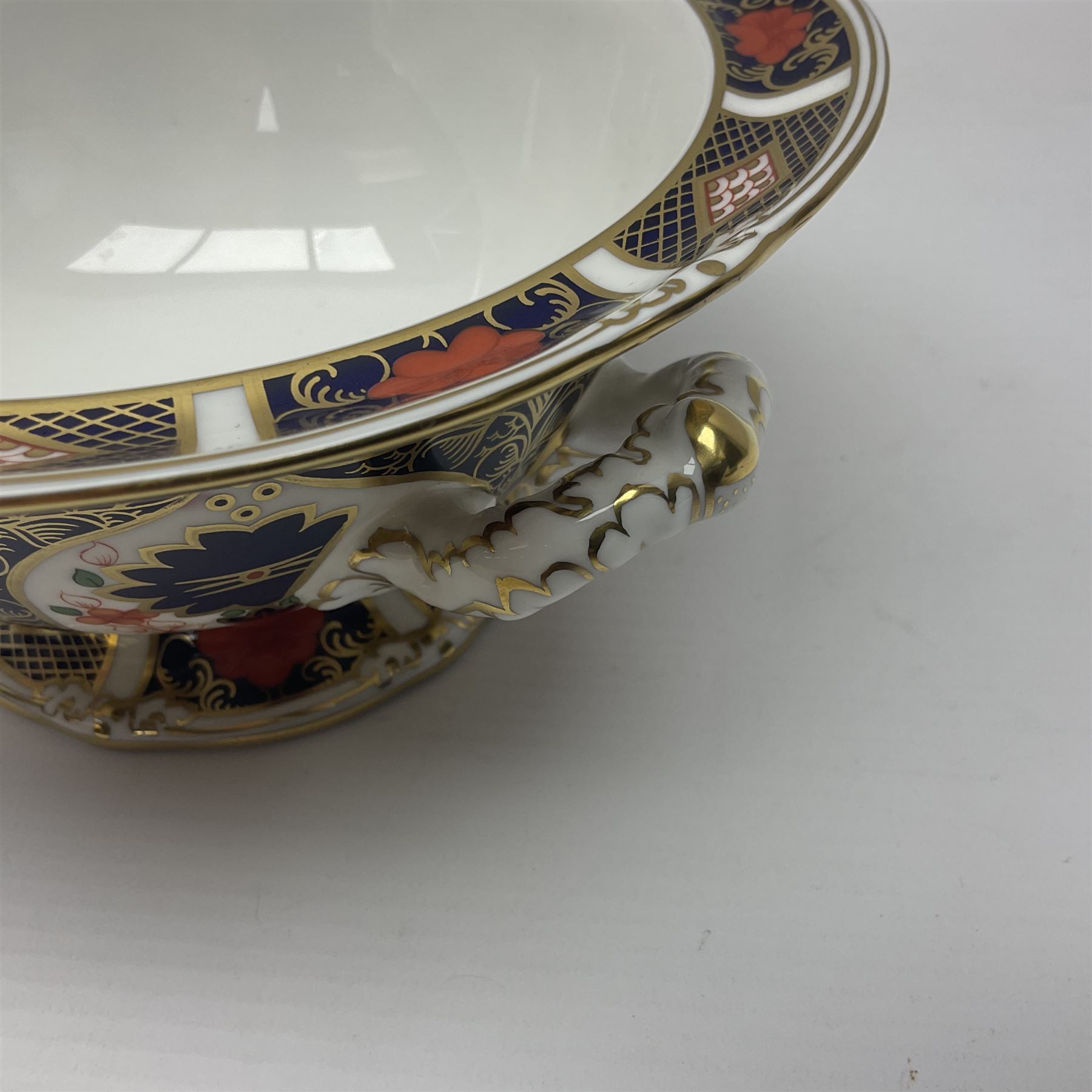 Royal Crown Derby 1128 Imari twin handled sauce tureen and stand, with printed mark beneath, H16cm, D18cm