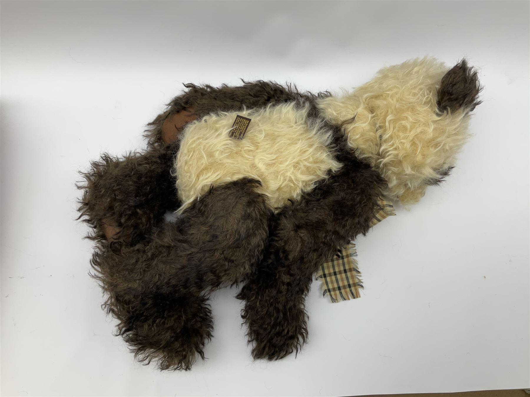 Charlie Bears Isabelle Collection limited edition teddy bear 'Mr. Widget' No.139/150 H55cm, with certificate and tag in red carry bag