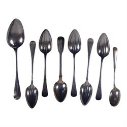 Seven silver spoons, including set of five 1930s Hanoverian pattern teaspoons with rattail bowls, all hallmarked 