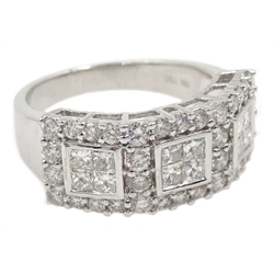  18ct white gold princess cut and round brilliant cut diamond ring hallmarked, diamond total weight approx 1.8 carat  