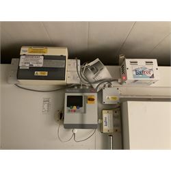 Scott Supreme walk-in chiller/freezer- LOT SUBJECT TO VAT ON THE HAMMER PRICE - To be collected by appointment from The Ambassador Hotel, 36-38 Esplanade, Scarborough YO11 2AY. ALL GOODS MUST BE REMOVED BY WEDNESDAY 15TH JUNE.