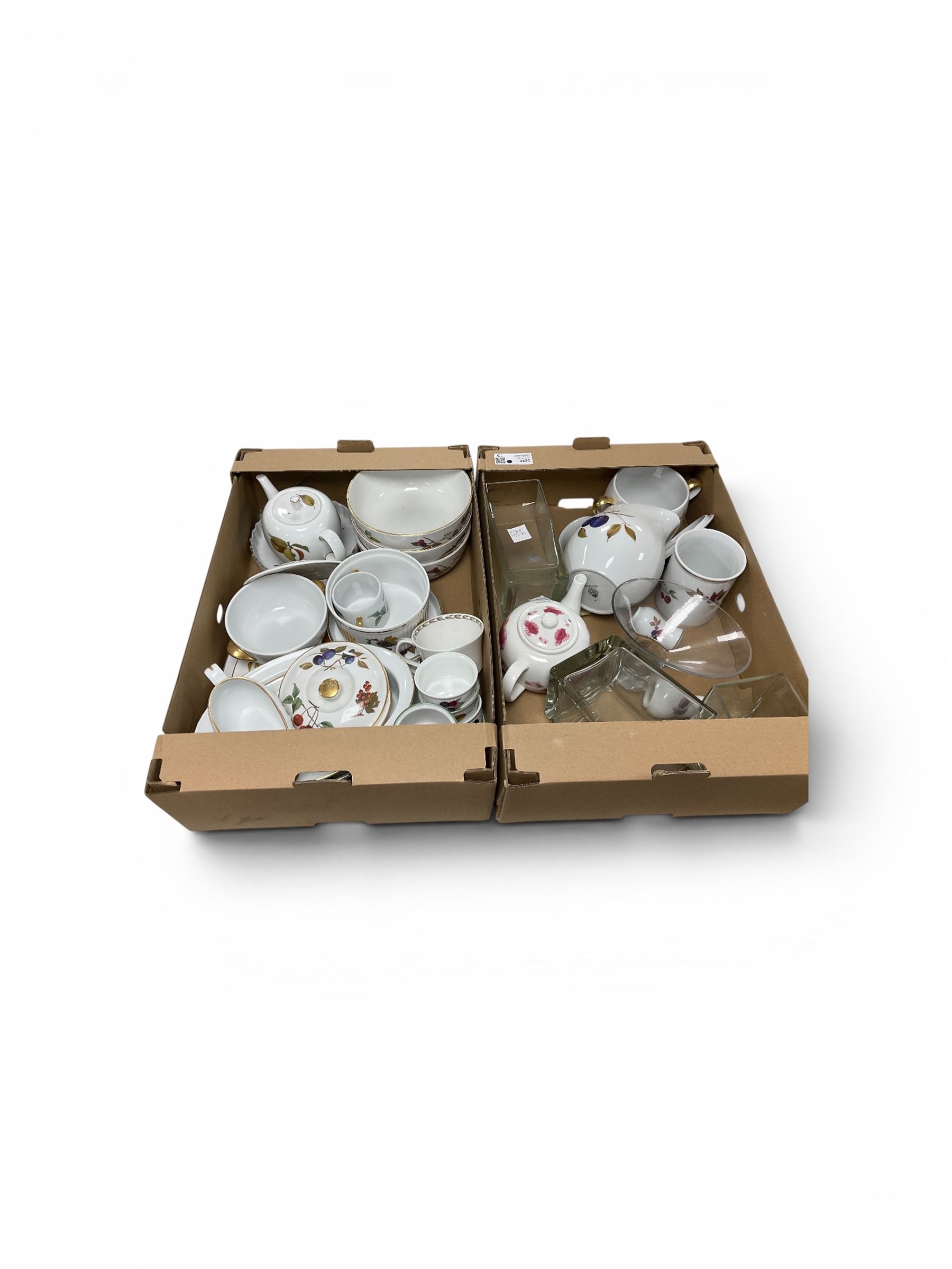 Collection of Royal Worcester Evesham ceramics, and other decorative items