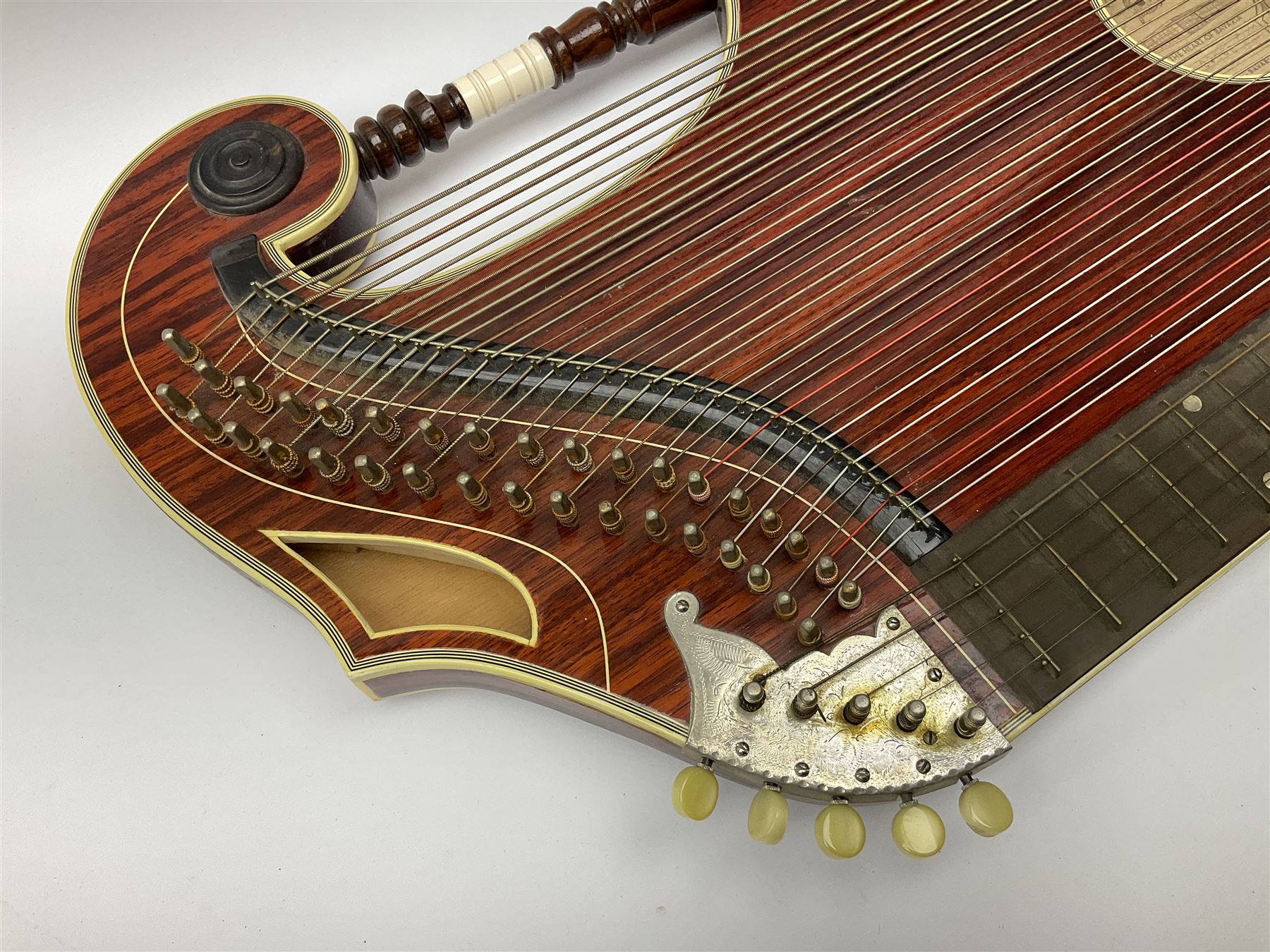 Framus Bavaria model 7/32 guitar zither, serial no.27856, bears label,  L72cm