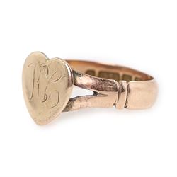 Edwardian 9ct rose gold heart ring, with split design shoulders, engraved with initials KC, Birmingham 1902