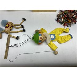 Vintage toys comprising 'Docking RMS Queen Mary' game, two boxed Pelham puppets, quantity of painted metal British soldiers to include Guardsmen, painted farm animal figures