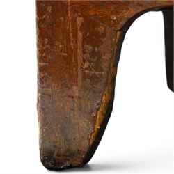 George III mahogany straight-front chest, two short over three long graduating drawers, cockbeaded edges with brass rose handles, raised on shaped supports