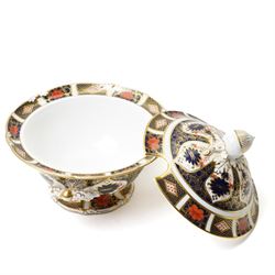 Royal Crown Derby Imari pattern sauce tureen and cover with acorn lift Pattern 1128, 13cm x 17cm