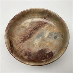 Pink veined marble bowl, of circular form, upon a spreading circular foot, D22cm, H12cm