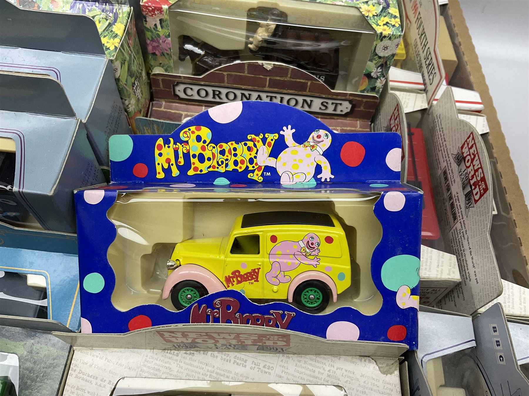 Large collection of Lledo/ Days Gone die-cast models including Antiques Roadshow, Coronation Street, The Darling Birds of May, The Rupert Collection, Heartbeat and others, all boxed (70