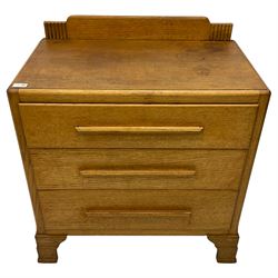 1930s Art Deco period light oak chest, fitted with three graduating drawers, on bracket feet 