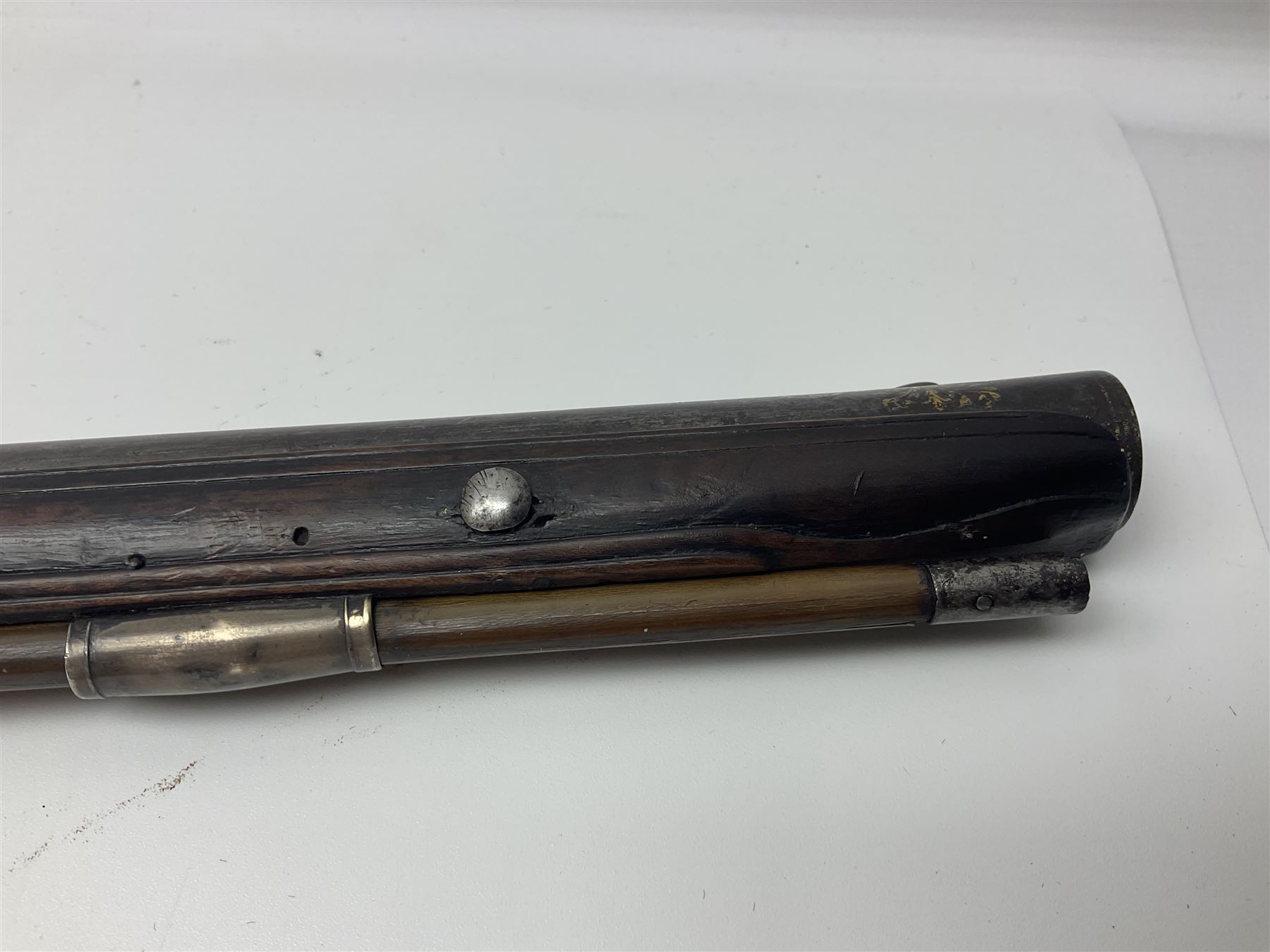Very fine and extremely ornate high quality late 18th century French 16-bore flintlock sporting gun by J. Coignet Layne Paris, the 91.5cm(36