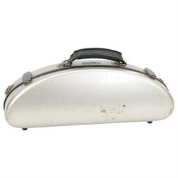 Yamaha 250 Bb clarinet serial no. K80705, with a resin body and chrome keys, in a velvet lined and padded hard case