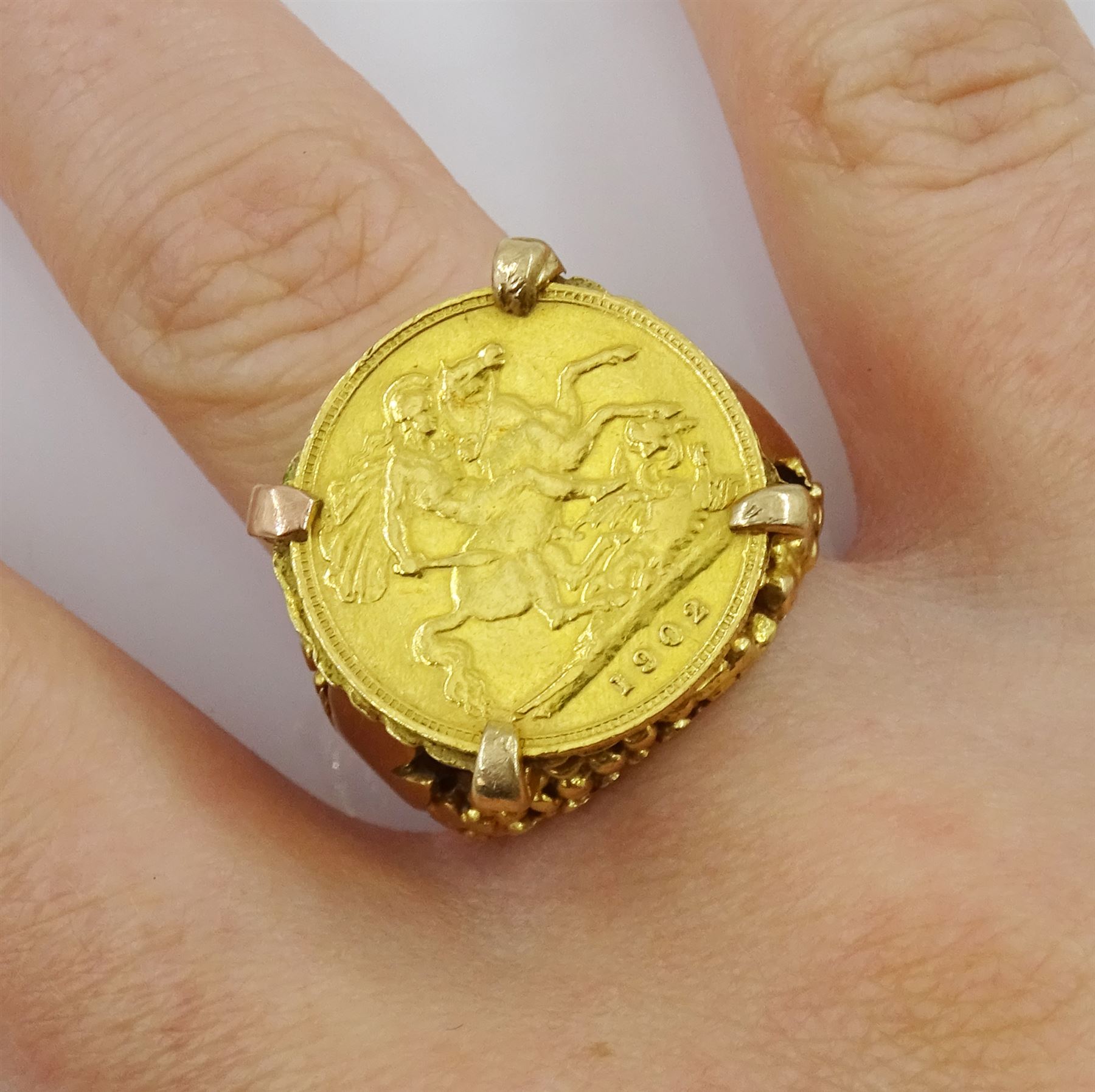 King Edward VII 1902 gold half sovereign coin, loose mounted in 9ct gold ring, hallmarked