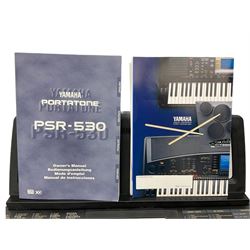 Yamaha PSR-530 electric keyboard, with stand and cover