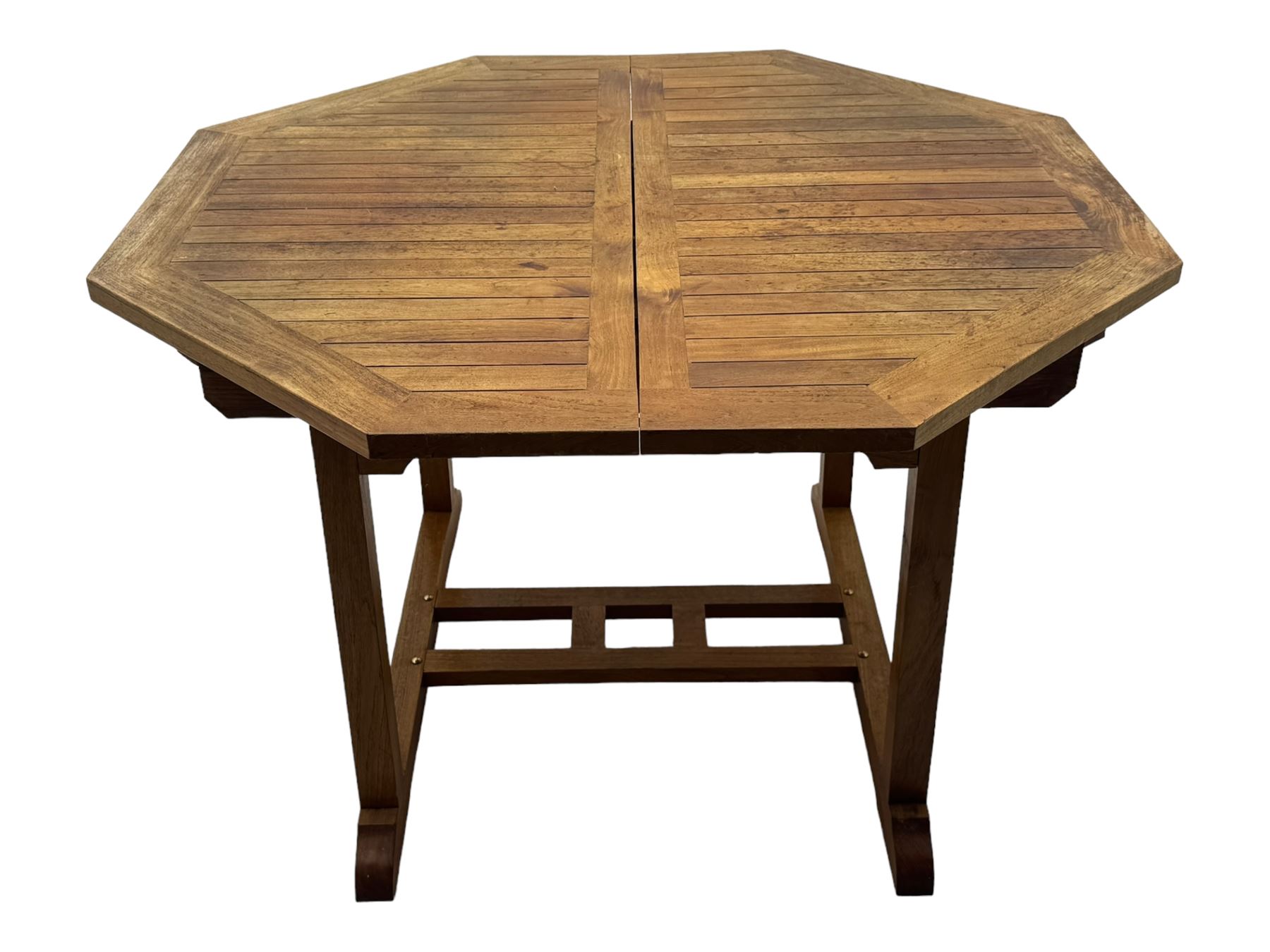 Extendable garden table, octagonal slatted top with central hinged folding leaf, on straight rectangular supports connected by double stretcher