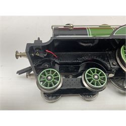 Ace Trains '0' gauge - E3 '2006 Celebration Class' 4-4-0 tender locomotive No.2006 in LNER green; boxed with original packaging and instructions.