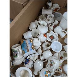 Collection of crested ware including Arcadian, Grafton, Shelley, Gemma, etc