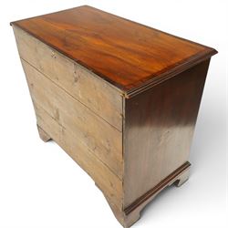 Late 18th century mahogany chest of drawers, rectangular top with moulded edge above two short and three long graduated drawers, with brass swan neck handles, shaped apron and bracket feet