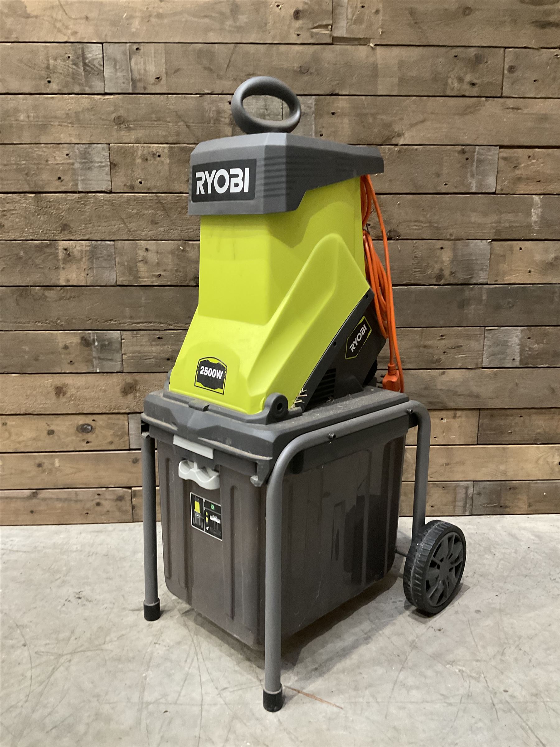 Ryobi RSH2545B 2500W electric garden impact shredder