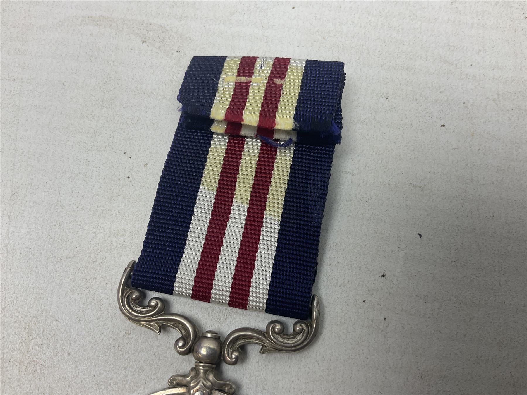 George V Military Medal awarded to S-9486 Pte. W. Evans 9/Gord. Hdrs.; with ribbon