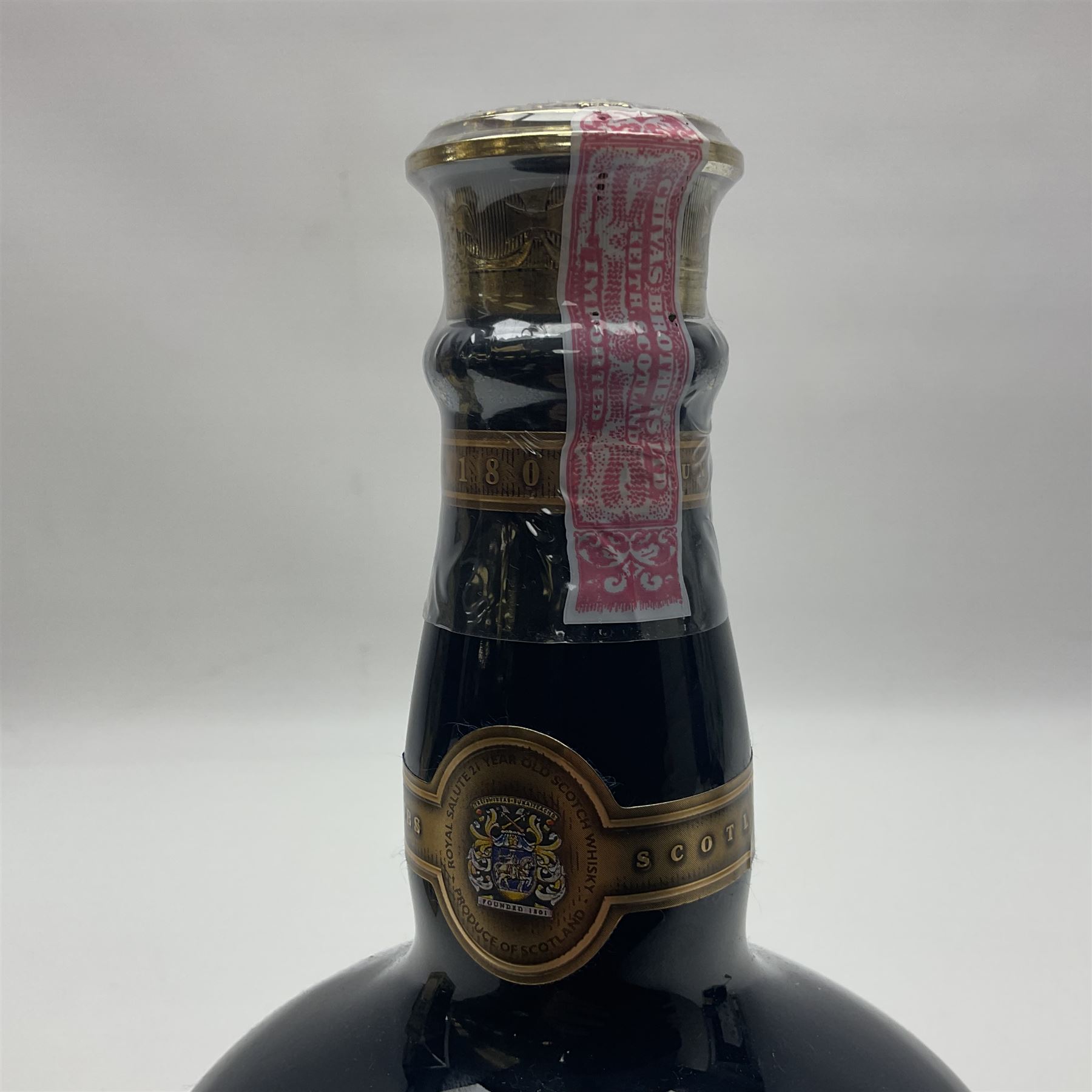 Royal Salute, 21 year old, blended Scotch whisky, 70cl, 40% vol, in a ceramic decanter and original box 