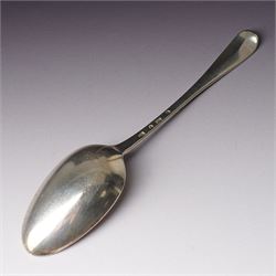 Late 18th century Scottish silver spoon L21.5cm struck twice with the makers mark of Robert Gray and the Glasgow tree