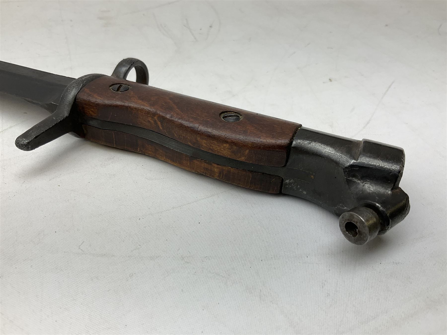 Swiss Model 1957 SIG rifle bayonet by Wenger with 23.5cm steel blade numbered 350857; in plastic scabbard with leather frog stamped GSCH 85 L38cm overall; and Egyptian Hakim rifle bayonet with the same script number to the grip and steel scabbard (2)